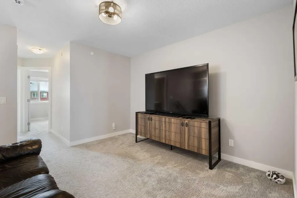 45 Howse Street NE Calgary AB T3P 0V8