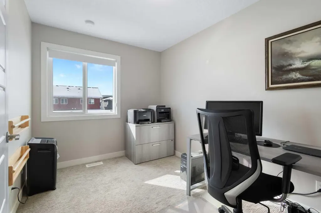 45 Howse Street NE Calgary AB T3P 0V8
