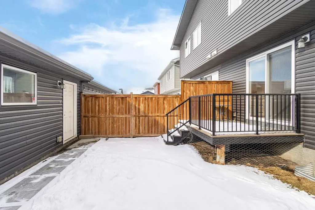 45 Howse Street NE Calgary AB T3P 0V8