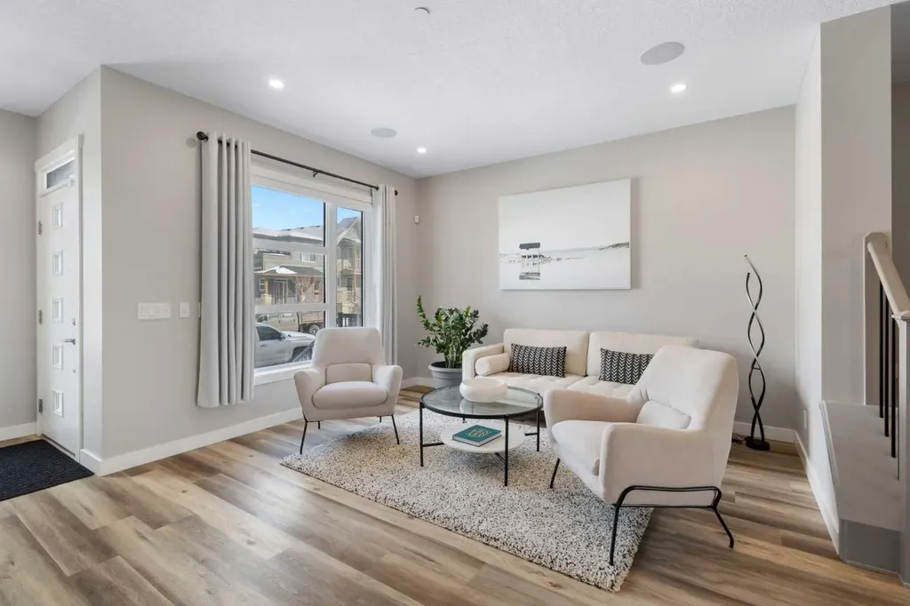 45 Howse Street NE Calgary AB T3P 0V8