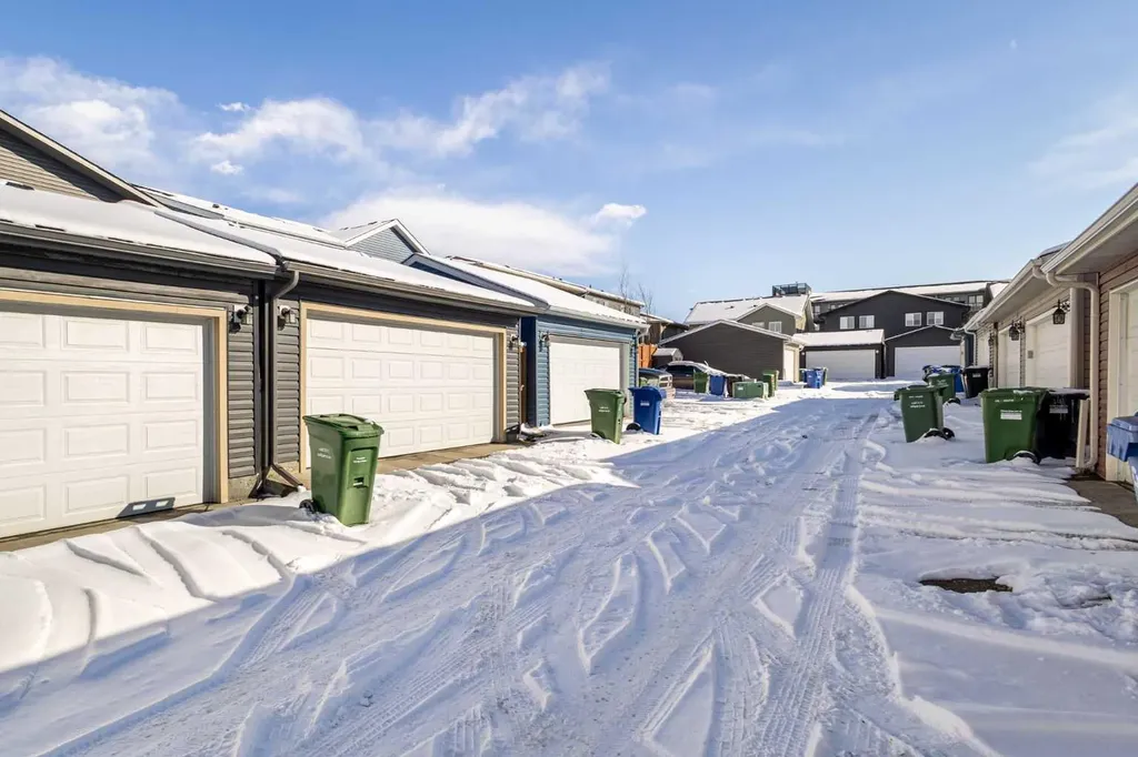 45 Howse Street NE Calgary AB T3P 0V8