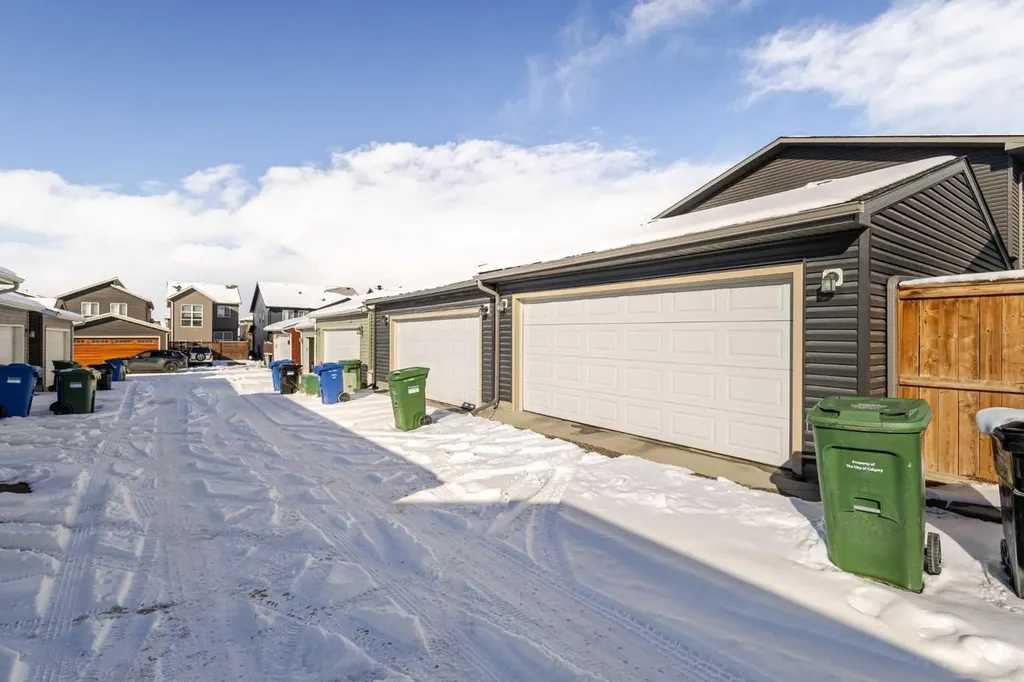 45 Howse Street NE Calgary AB T3P 0V8