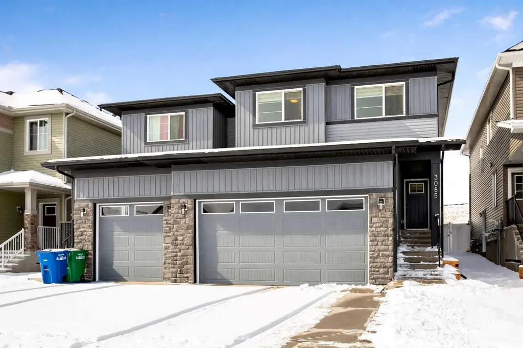 3085 Key Drive SW Airdrie AB T4B 5T1