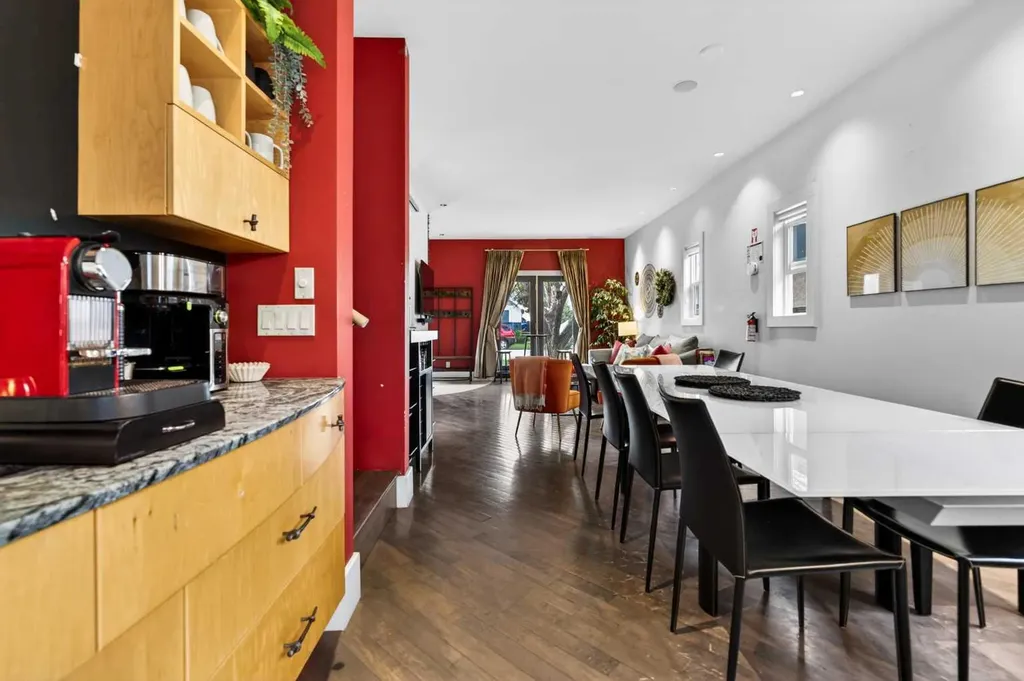 714 7 Avenue NE Calgary AB T2E 0N5