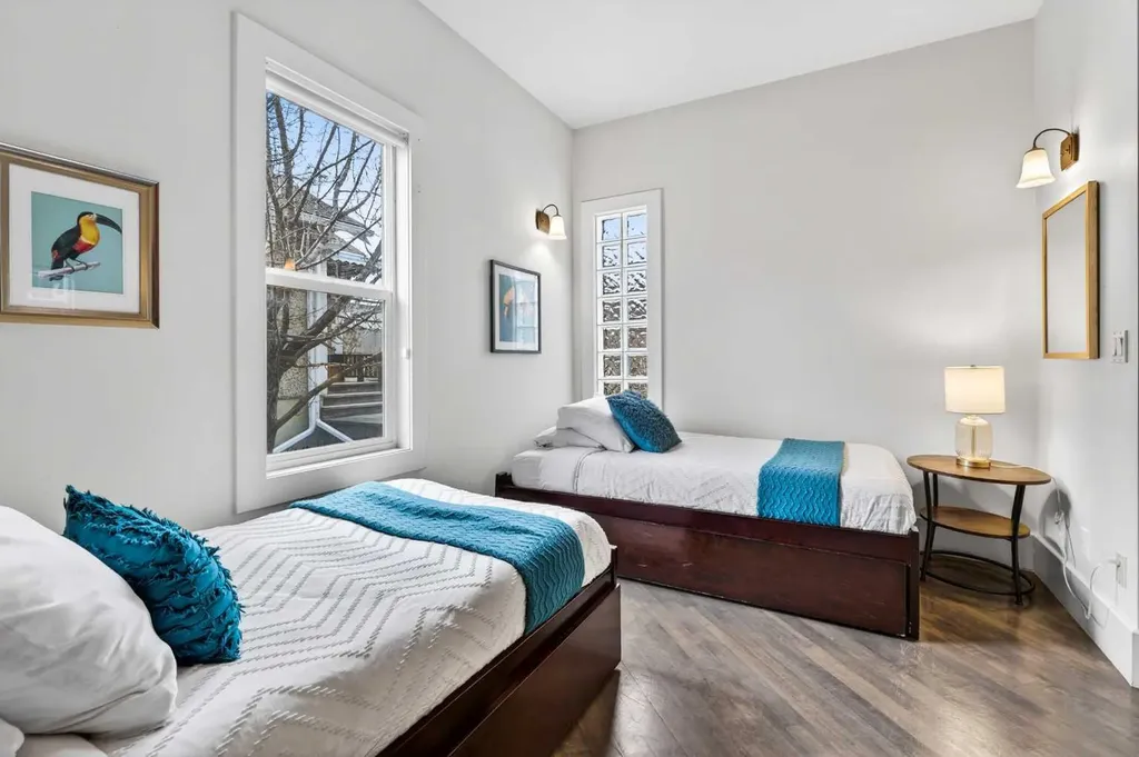 714 7 Avenue NE Calgary AB T2E 0N5