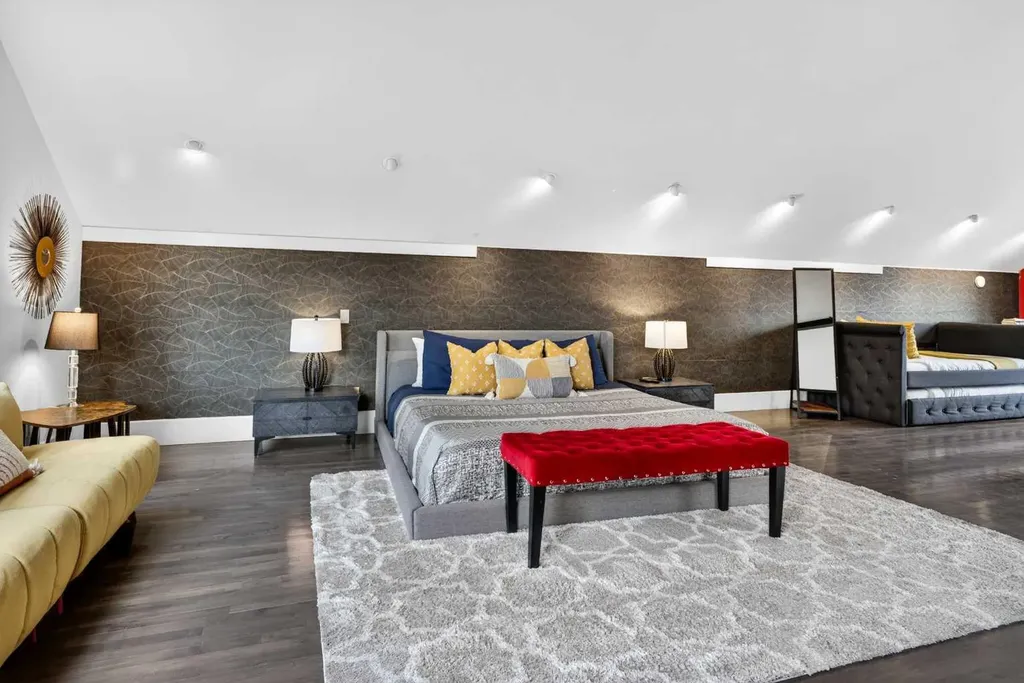714 7 Avenue NE Calgary AB T2E 0N5