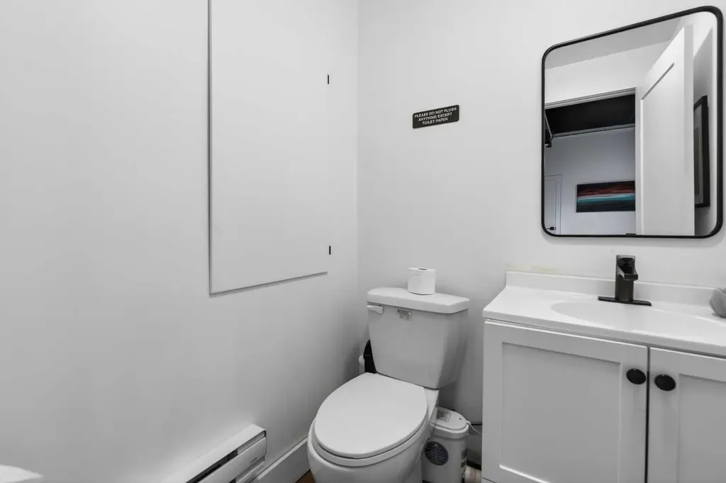 714 7 Avenue NE Calgary AB T2E 0N5