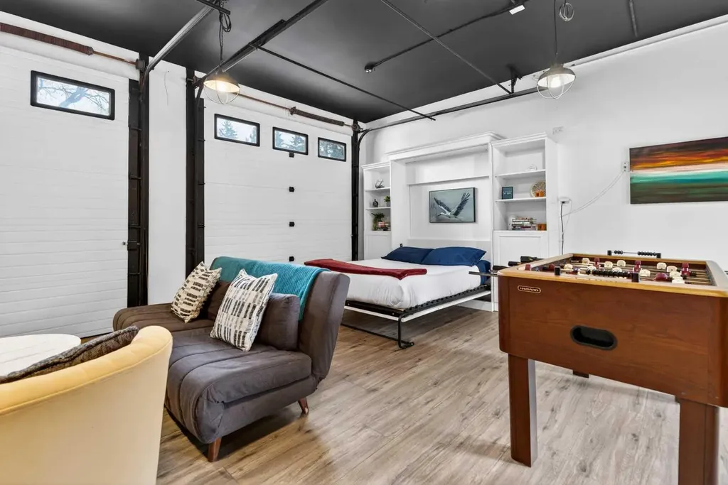 714 7 Avenue NE Calgary AB T2E 0N5