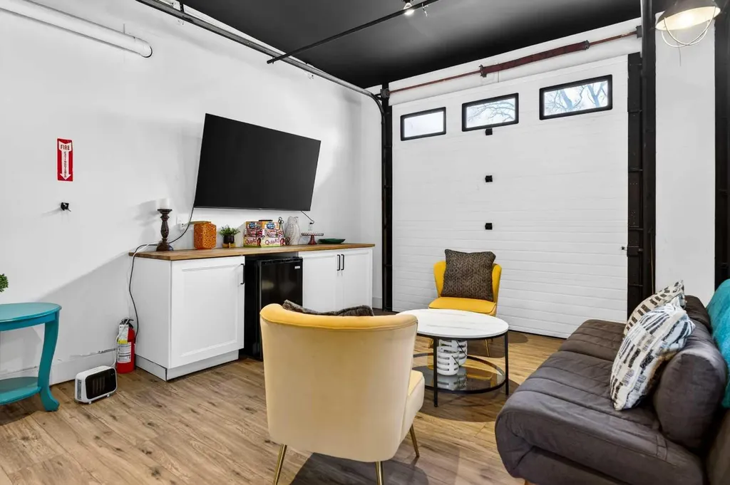 714 7 Avenue NE Calgary AB T2E 0N5