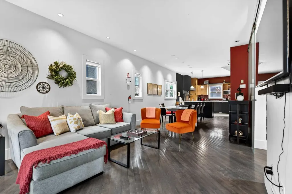 714 7 Avenue NE Calgary AB T2E 0N5