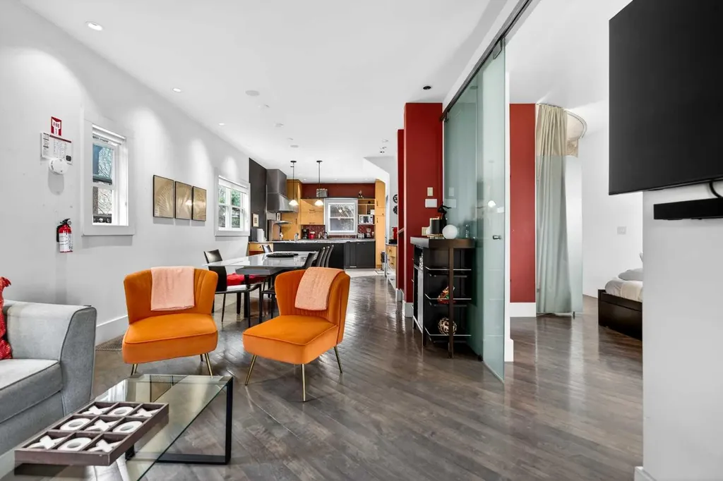 714 7 Avenue NE Calgary AB T2E 0N5