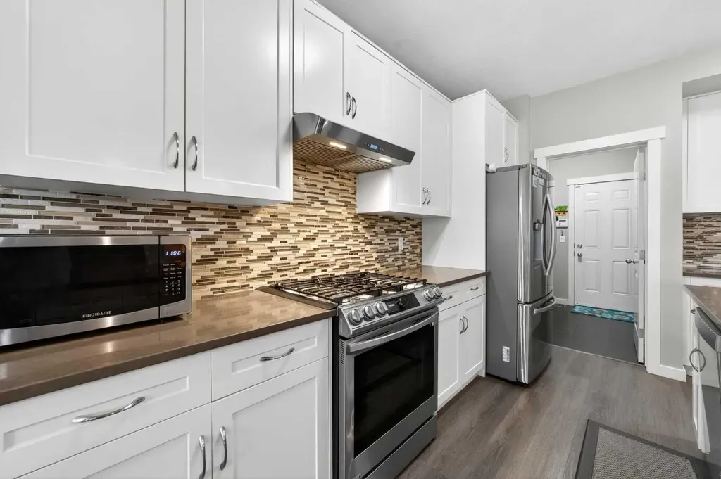 148 Walden Square SE Calgary AB T2X 0R9