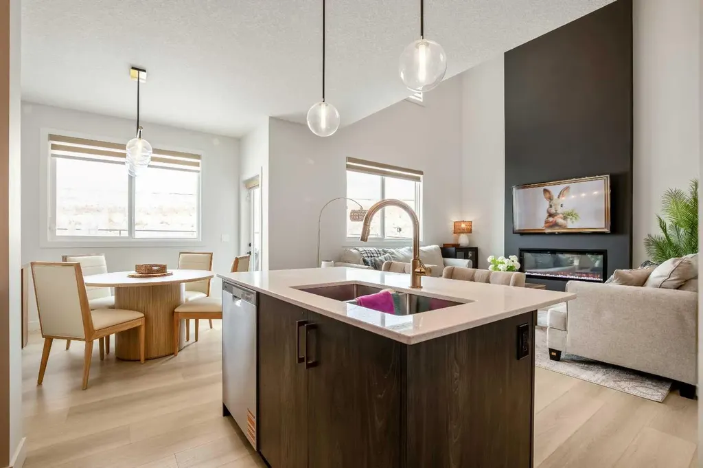 3081 Key Drive SW Airdrie AB T4B 5T1