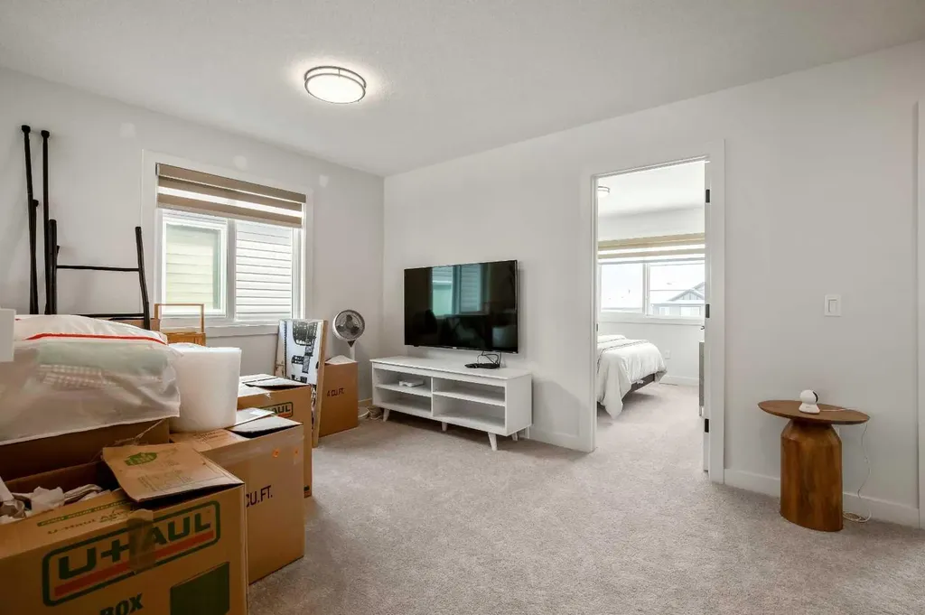 3081 Key Drive SW Airdrie AB T4B 5T1