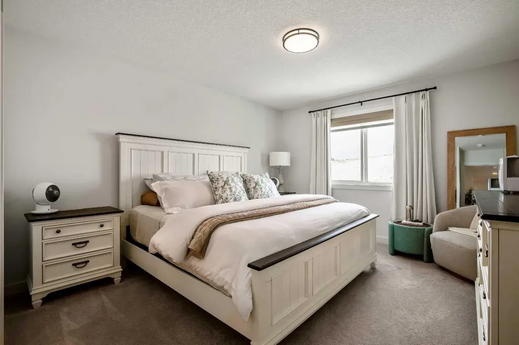 3081 Key Drive SW Airdrie AB T4B 5T1