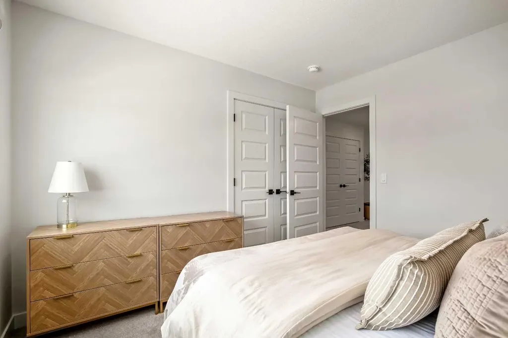 3081 Key Drive SW Airdrie AB T4B 5T1