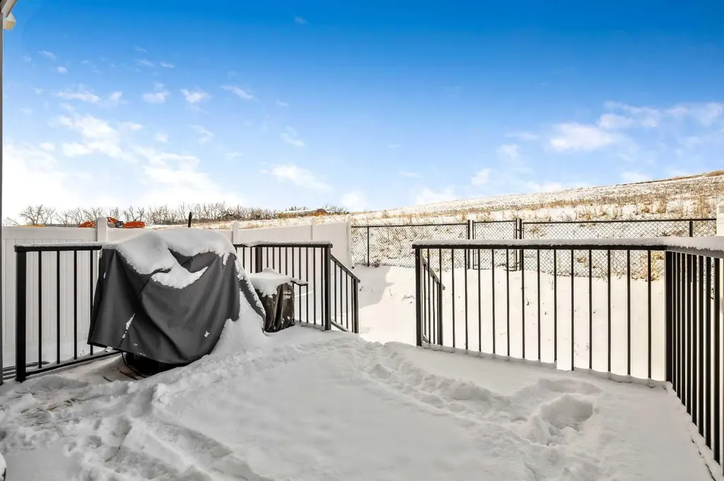 3081 Key Drive SW Airdrie AB T4B 5T1