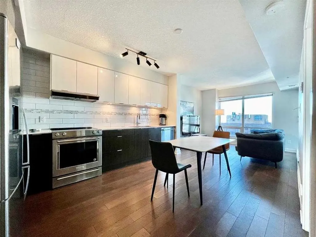 930 6 Avenue SW Calgary AB T2P1J3