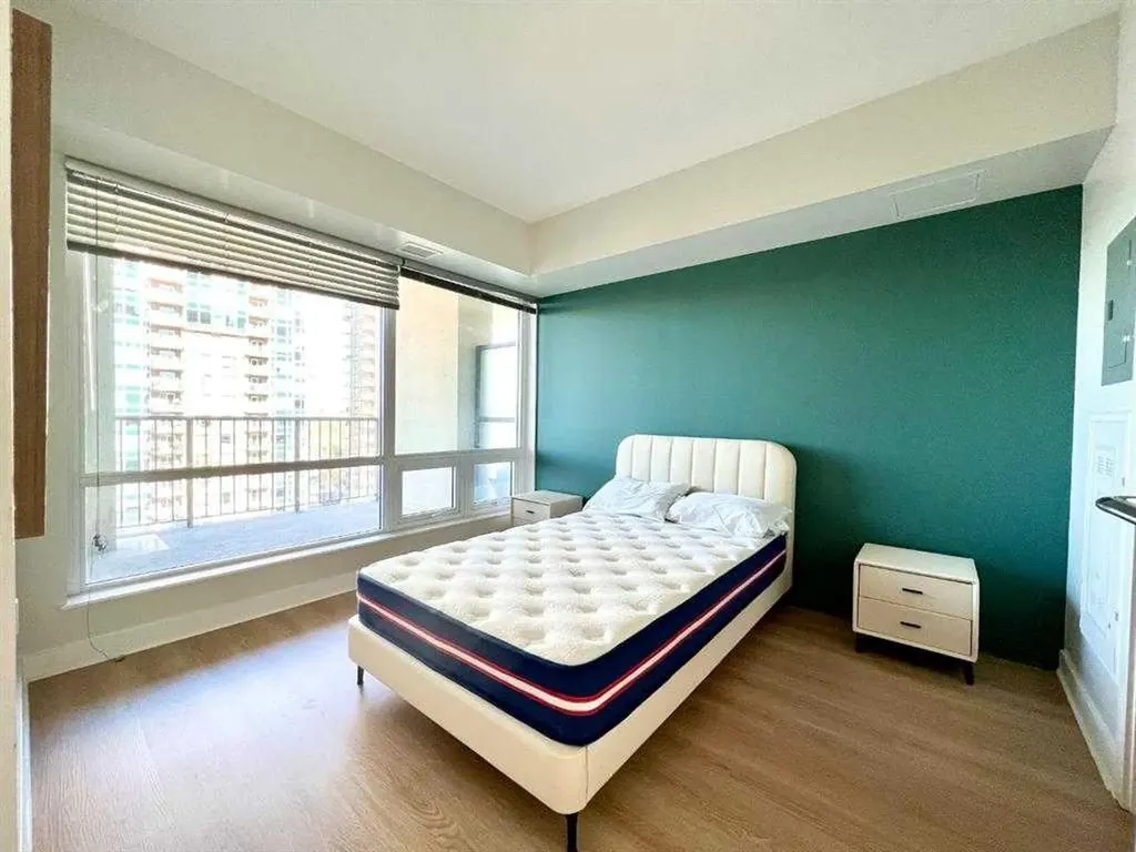 930 6 Avenue SW Calgary AB T2P1J3