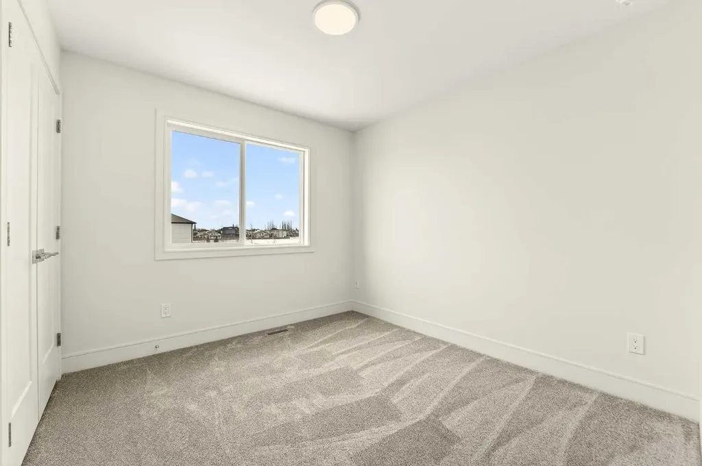 4517 31 Avenue S Lethbridge AB T1K 8J8