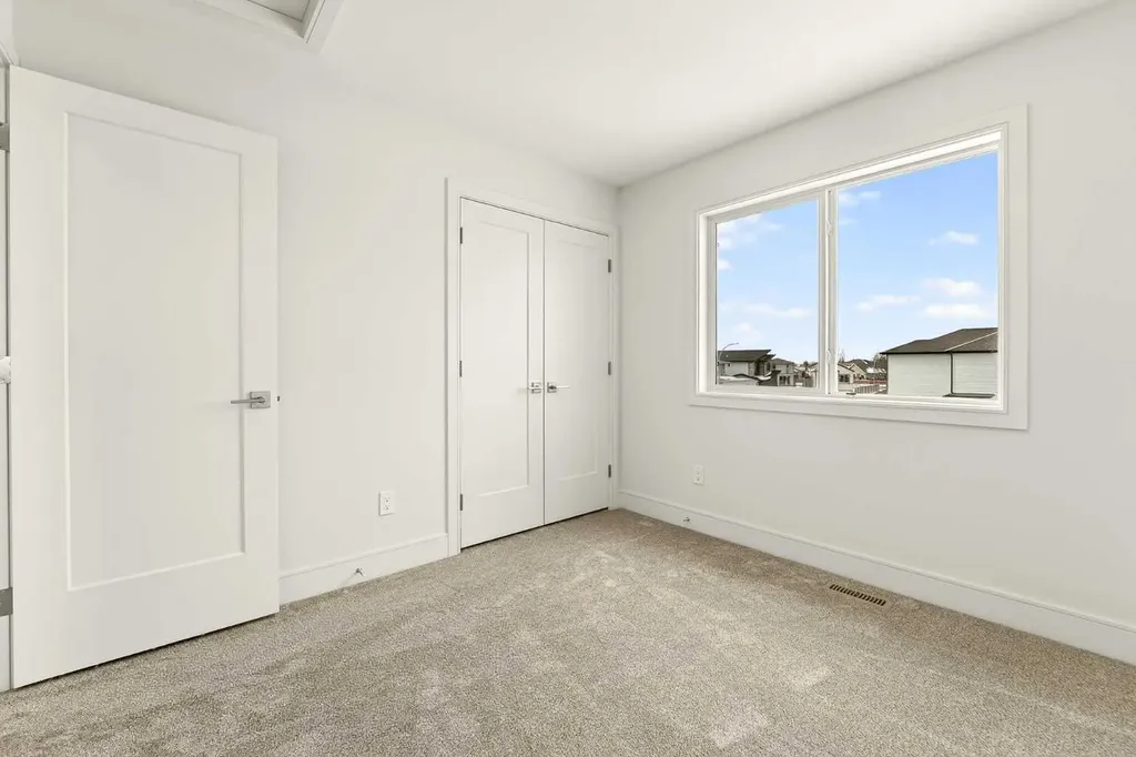 4517 31 Avenue S Lethbridge AB T1K 8J8