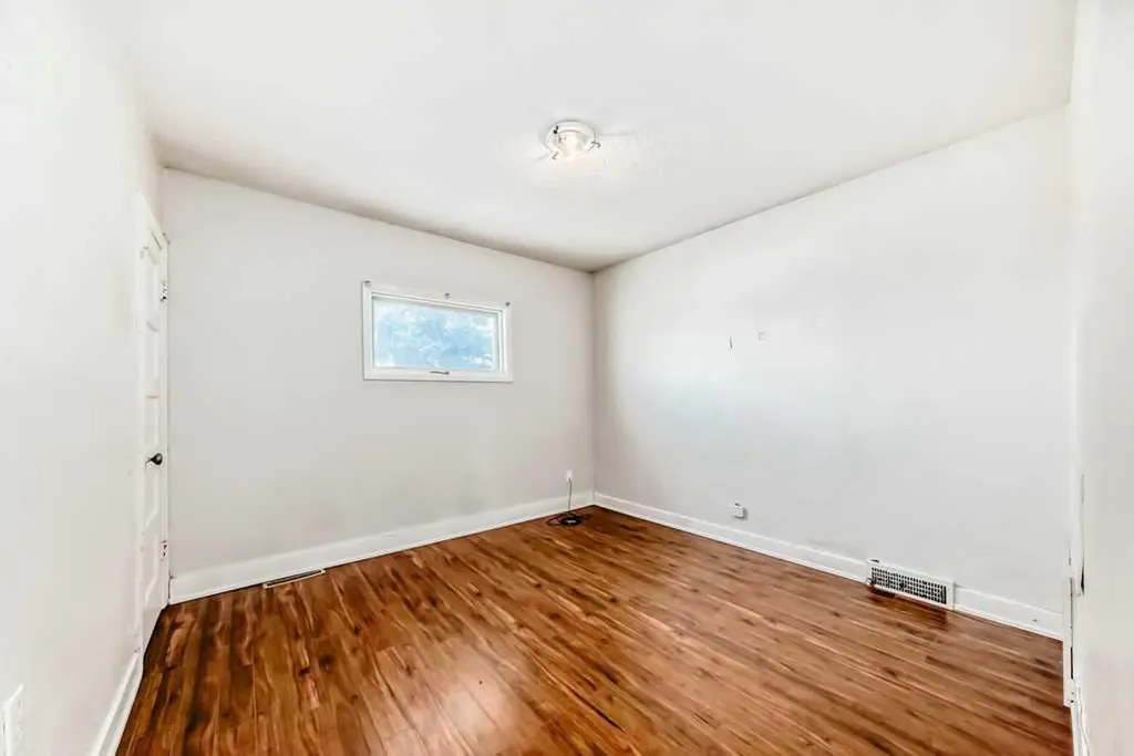 1610 40 Street SW Calgary AB T3C 1W9