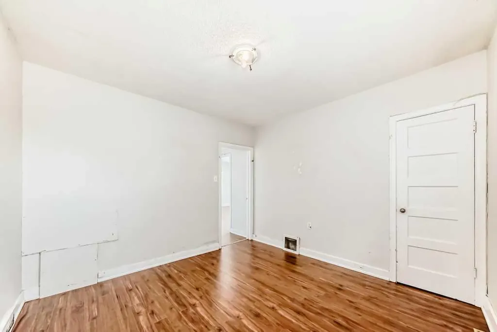 1610 40 Street SW Calgary AB T3C 1W9