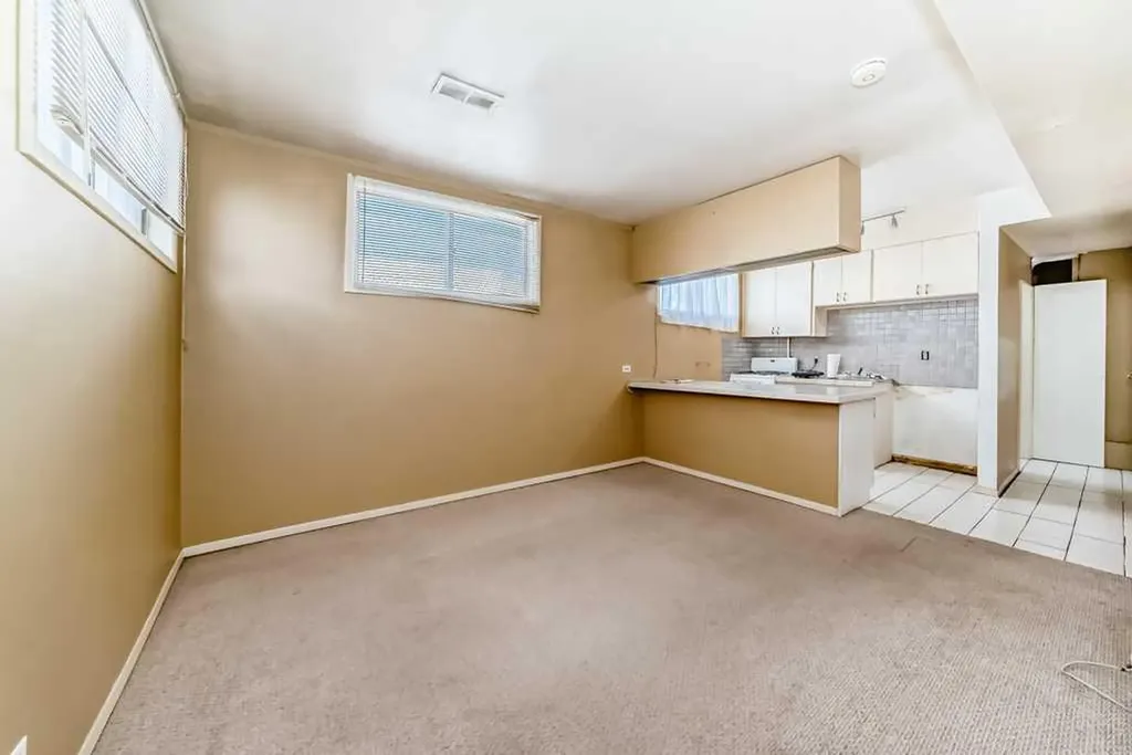 1610 40 Street SW Calgary AB T3C 1W9