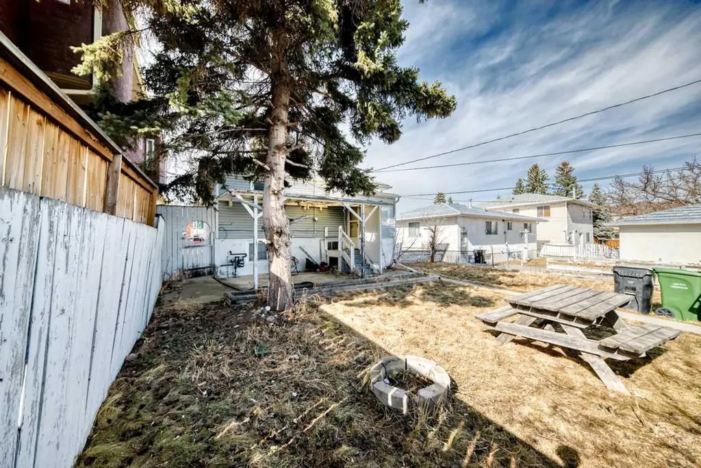 1610 40 Street SW Calgary AB T3C 1W9