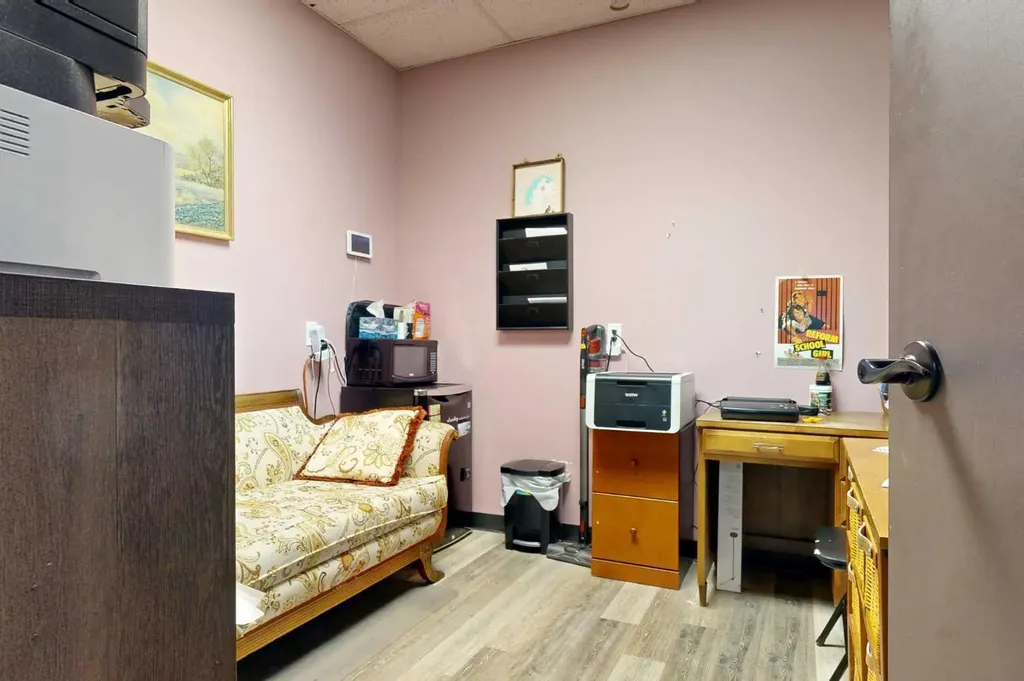 1631 Cedar Road S Lethbridge AB T1K 4W6