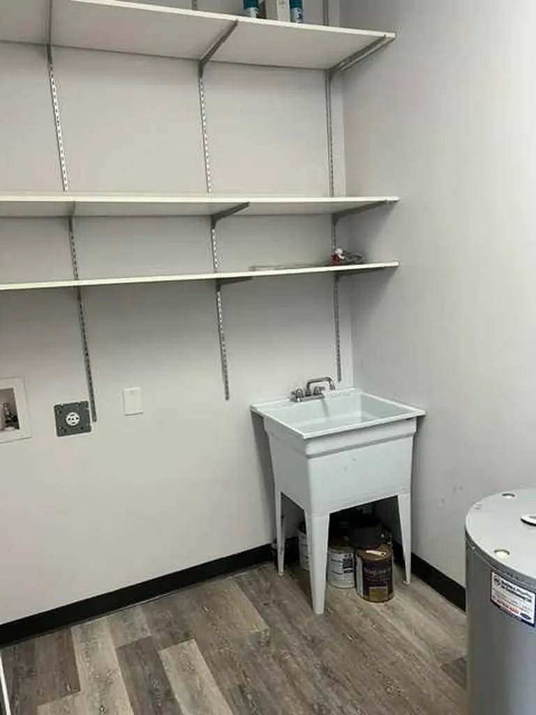 1631 Cedar Road S Lethbridge AB T1K 4W6