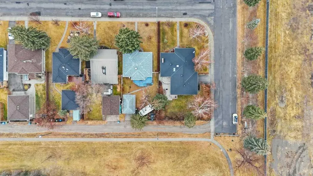 3204 24a Street SW Calgary AB T3C 1W7