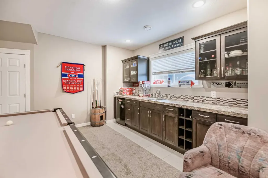18 Mackenzie Crescent Lacombe AB T4L0B3