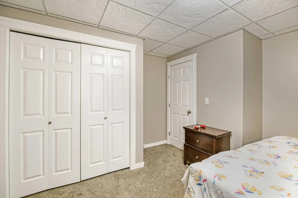 18 Mackenzie Crescent Lacombe AB T4L0B3