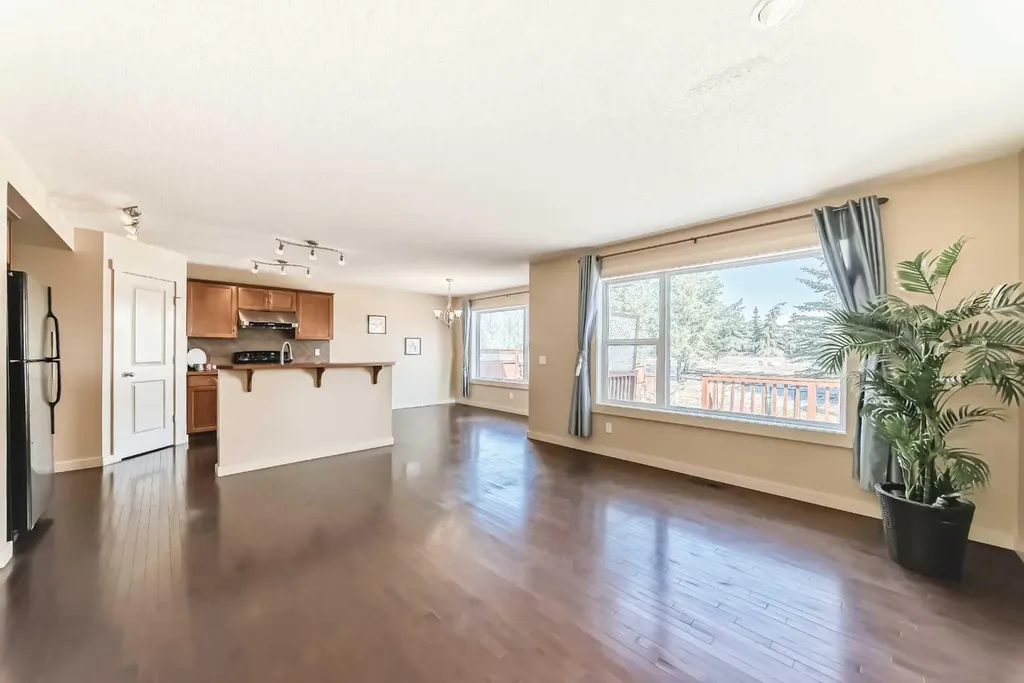 273 Silverado Plains Close SW Calgary AB T2X 0G6