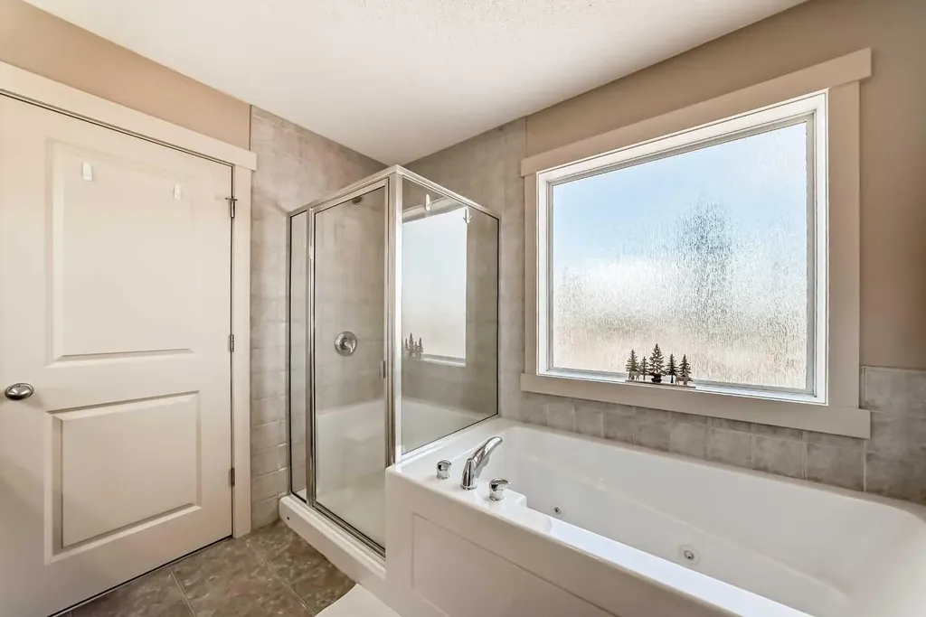 273 Silverado Plains Close SW Calgary AB T2X 0G6