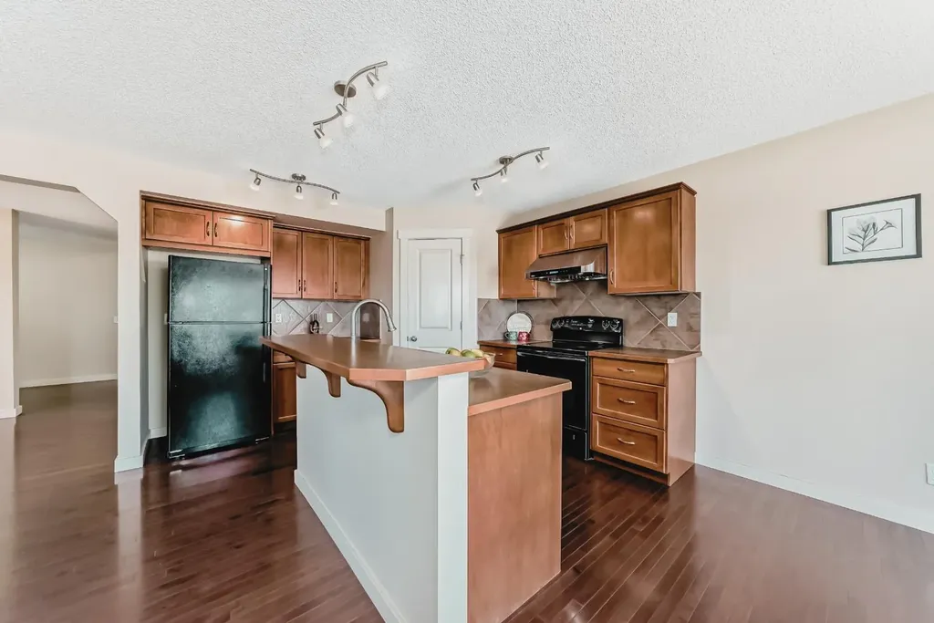 273 Silverado Plains Close SW Calgary AB T2X 0G6