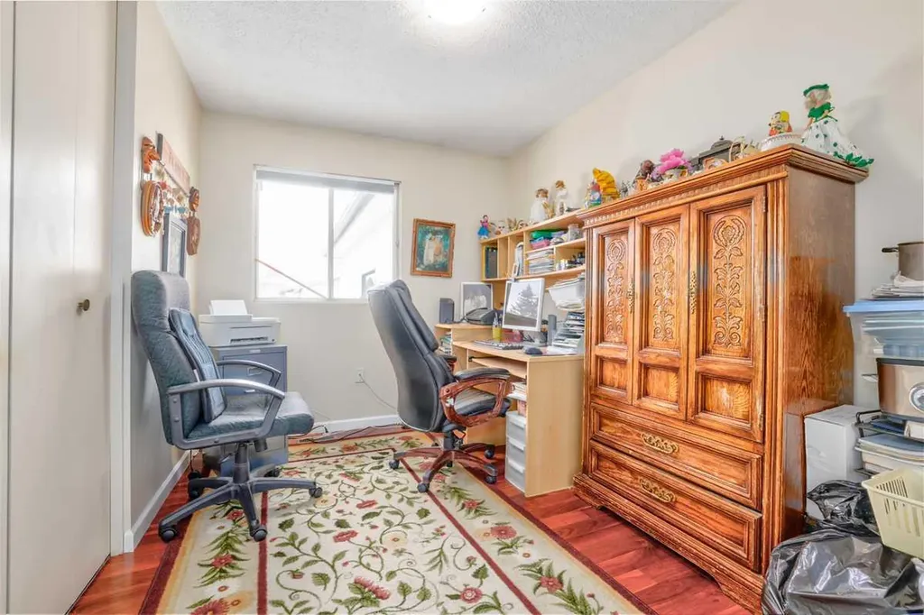 6023 Maddock Drive NE Calgary AB T2A 3W3