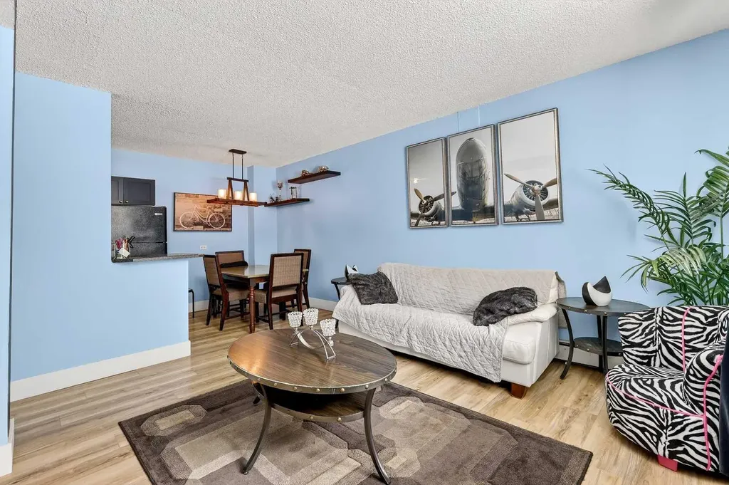 1312 13 Avenue SW Calgary AB T3C 0T3