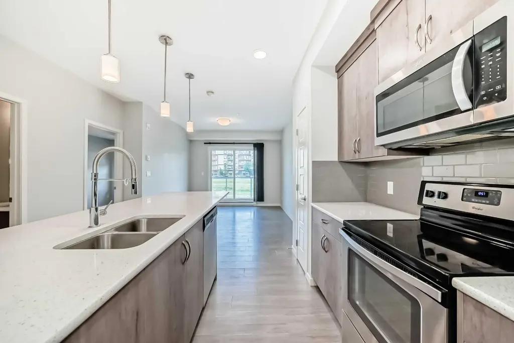 20 Seton Park SE Calgary AB T3M 2G2