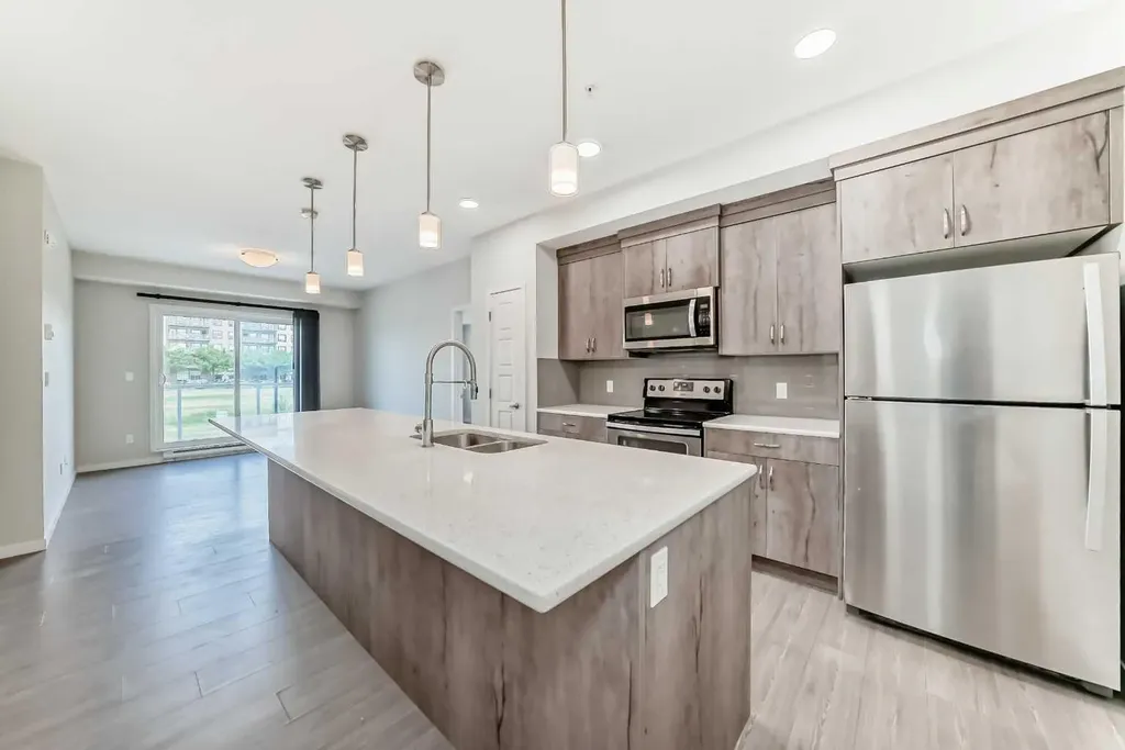 20 Seton Park SE Calgary AB T3M 2G2