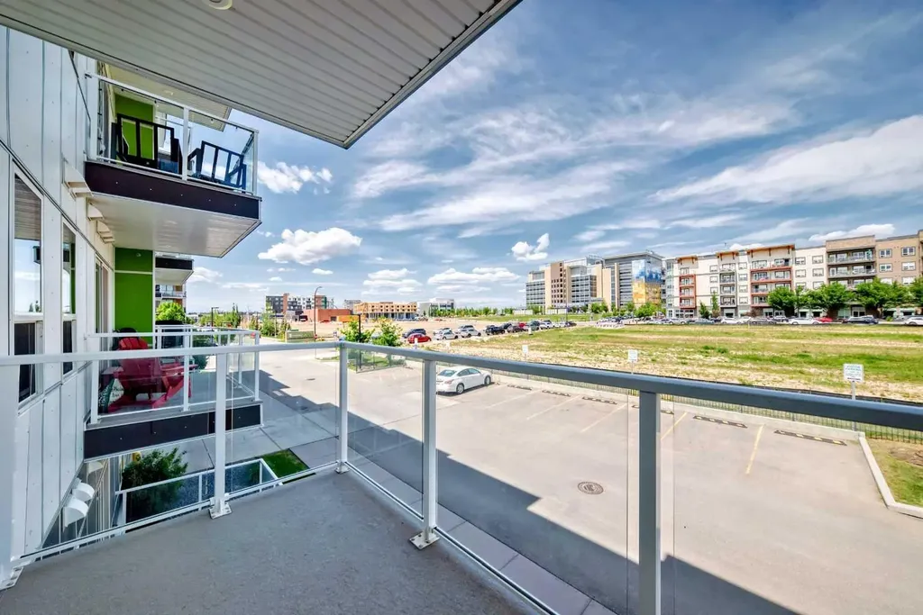 20 Seton Park SE Calgary AB T3M 2G2