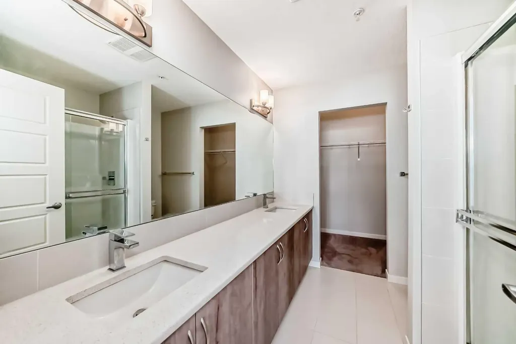 20 Seton Park SE Calgary AB T3M 2G2