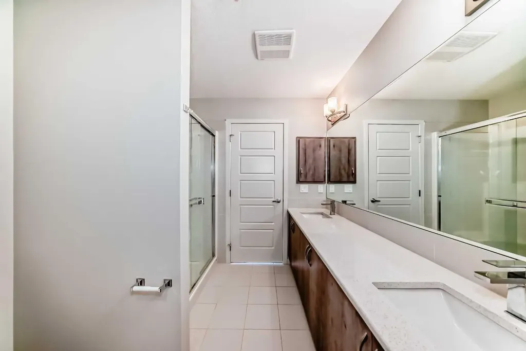 20 Seton Park SE Calgary AB T3M 2G2