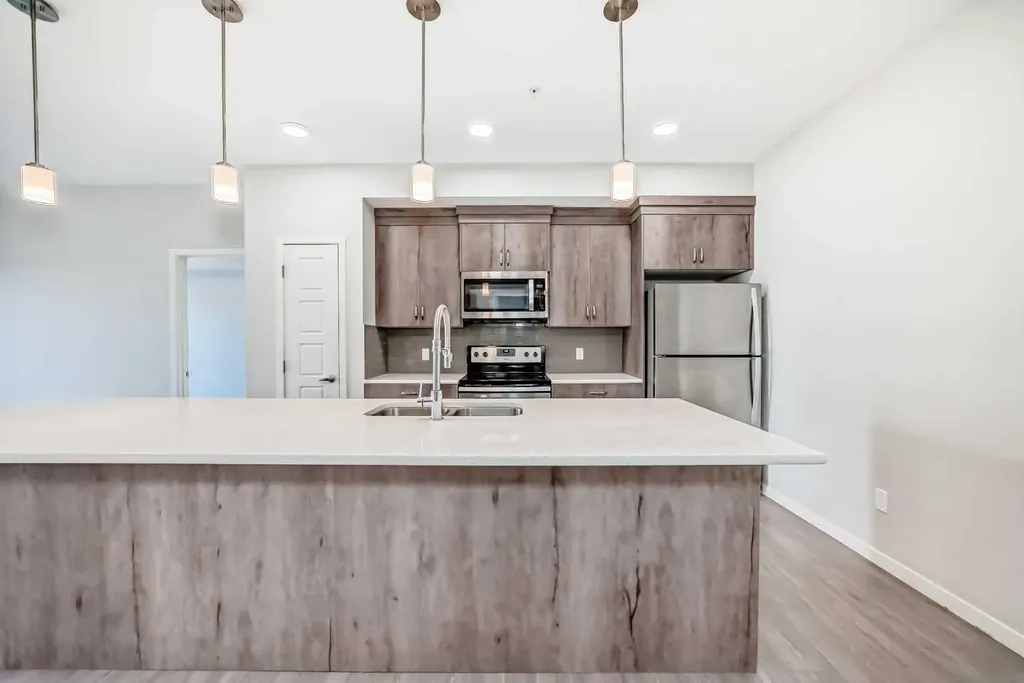20 Seton Park SE Calgary AB T3M 2G2