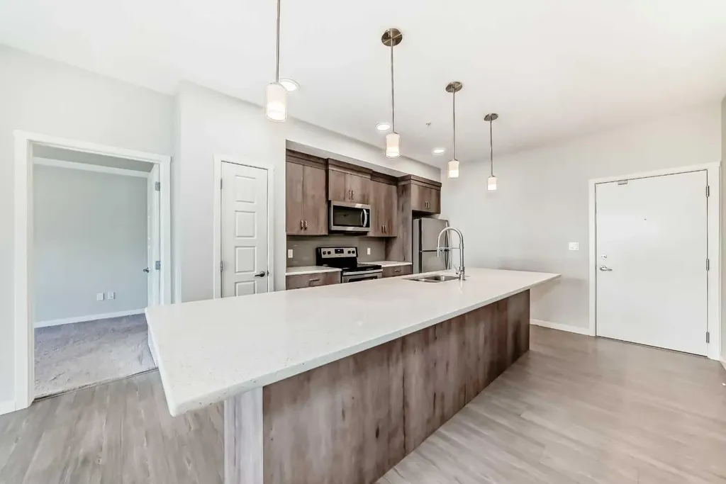 20 Seton Park SE Calgary AB T3M 2G2