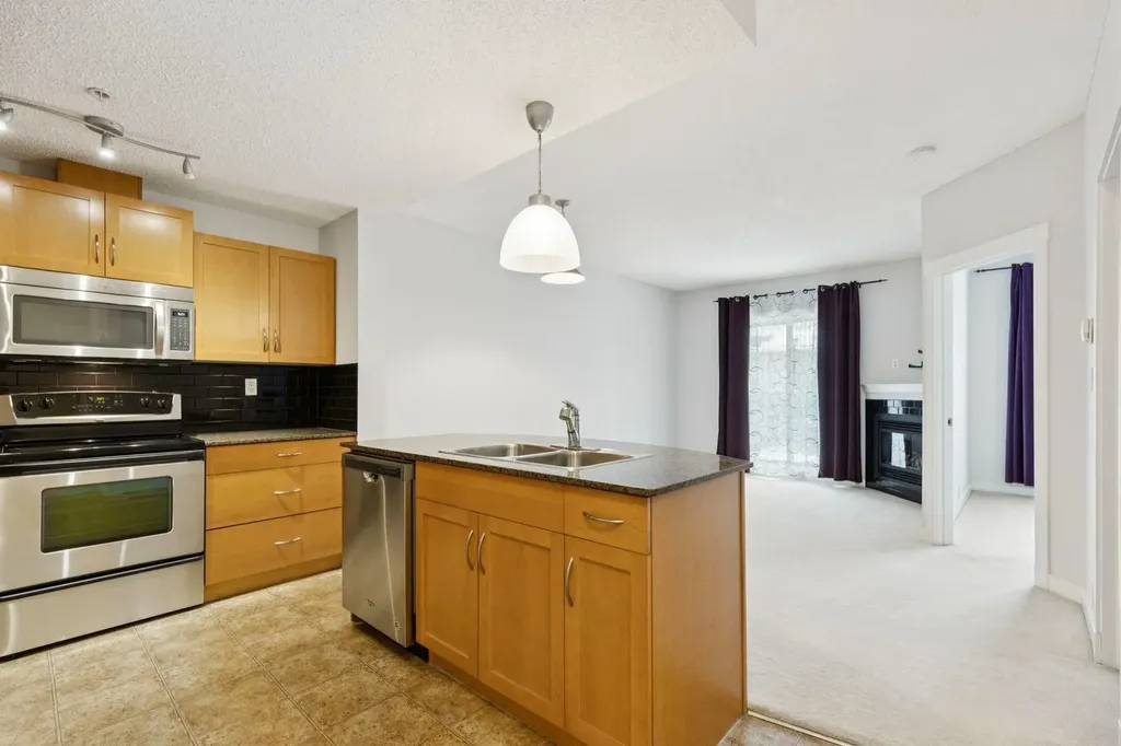 5605 Henwood Street SW Calgary AB T3E7R2