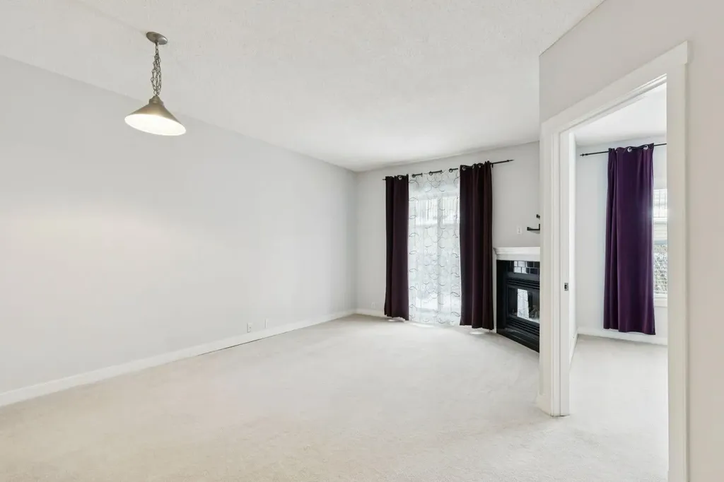 5605 Henwood Street SW Calgary AB T3E7R2