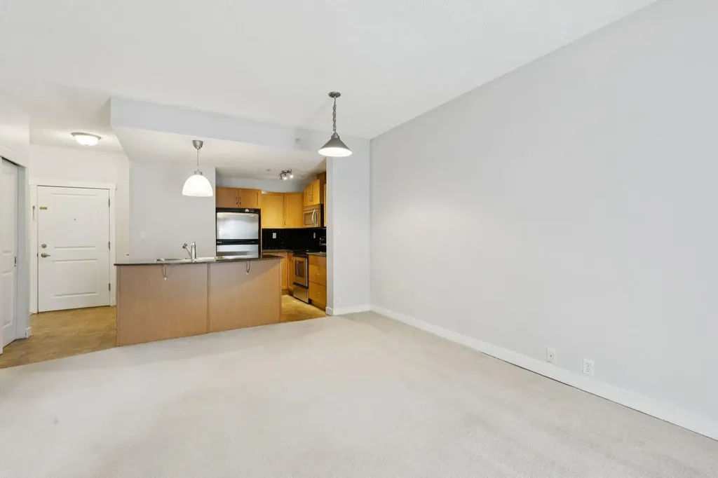 5605 Henwood Street SW Calgary AB T3E7R2