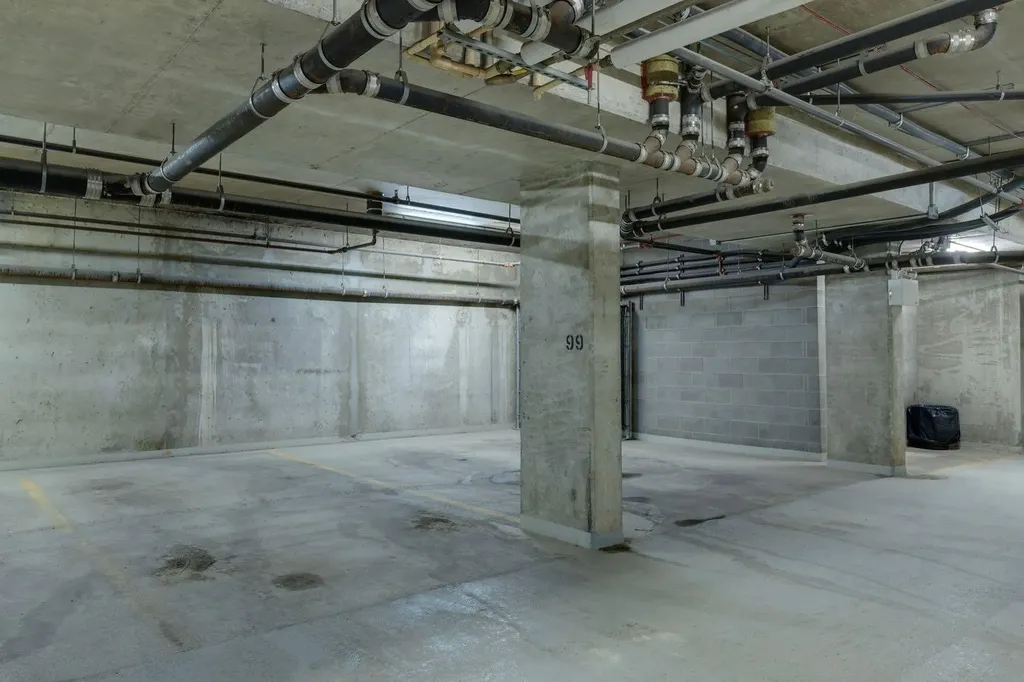 5605 Henwood Street SW Calgary AB T3E7R2